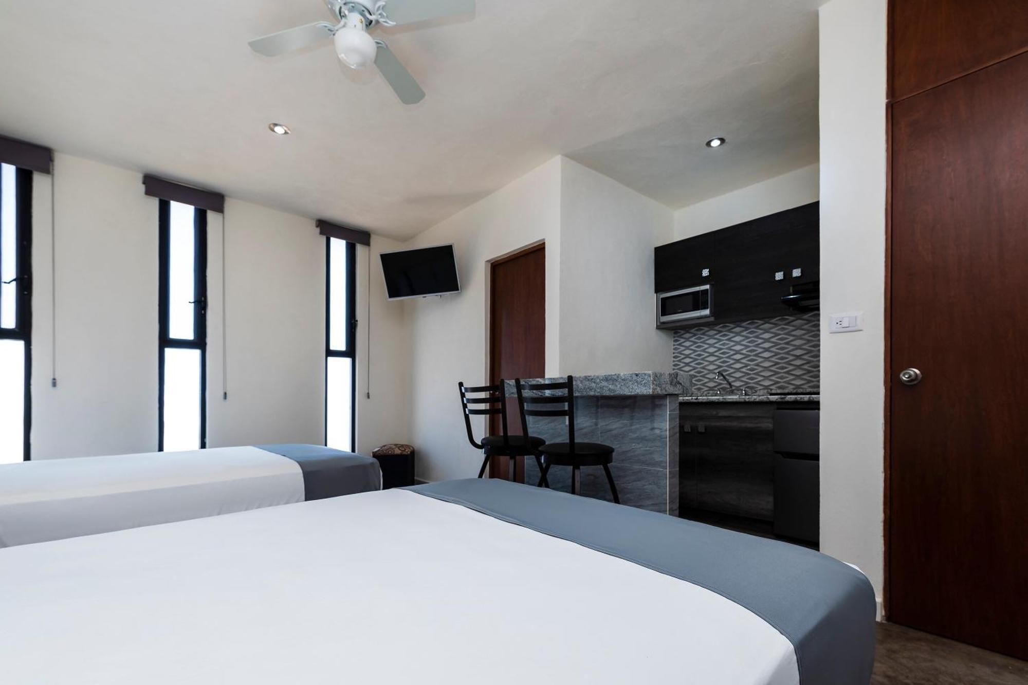 Capital O Hotel Joyma Suites, San Luis サン・ルイス・ポトシ エクステリア 写真