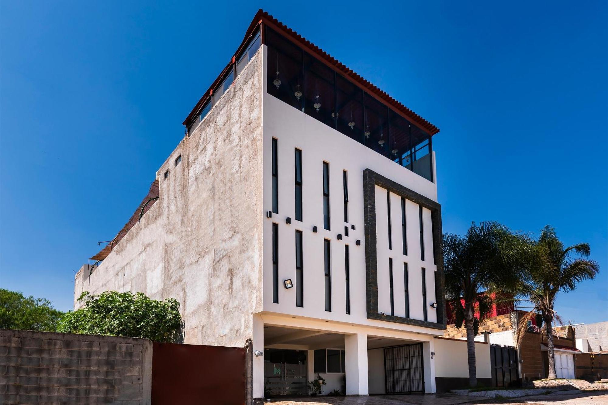 Capital O Hotel Joyma Suites, San Luis サン・ルイス・ポトシ エクステリア 写真