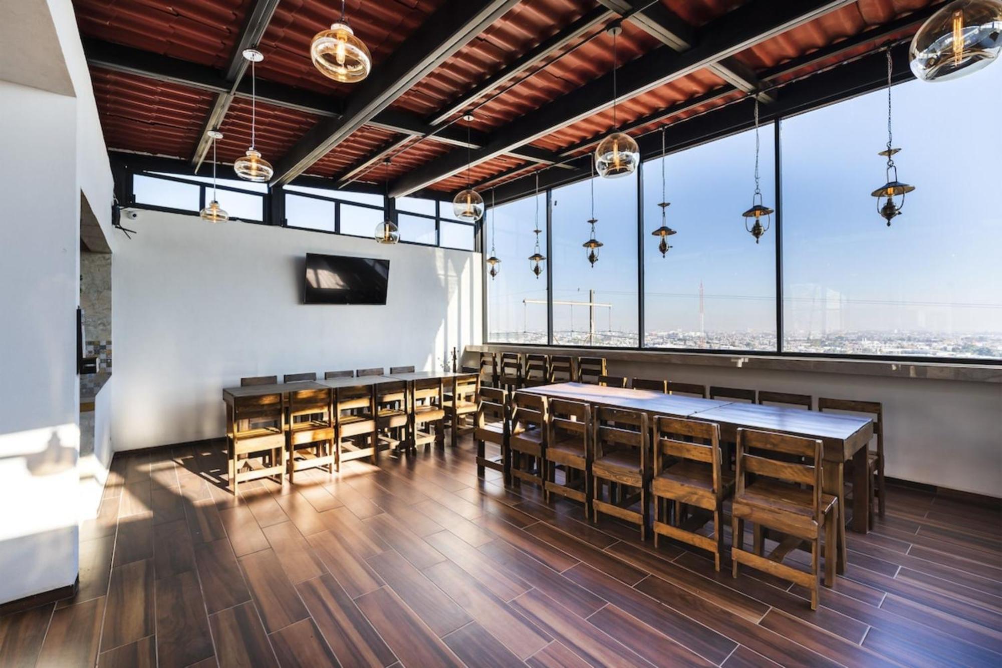 Capital O Hotel Joyma Suites, San Luis サン・ルイス・ポトシ エクステリア 写真